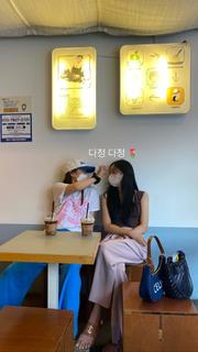 Lee Joo-yeon feet photo 4