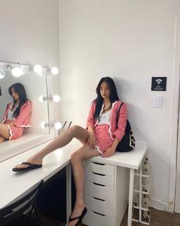 Lee Joo-yeon feet photo 15
