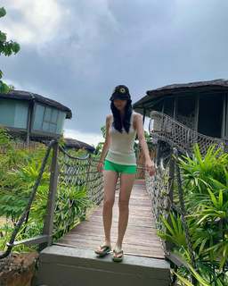 Lee Joo-yeon feet photo 8