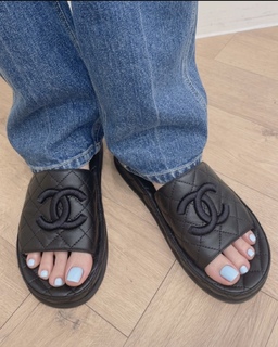 Lee Joo-yeon feet photo 4