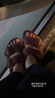 Lee Joo-yeon feet photo 16