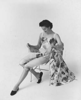 Lee Meriwether feet photo 4