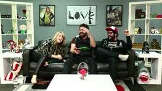 Lee Newton feet photo thumbnail