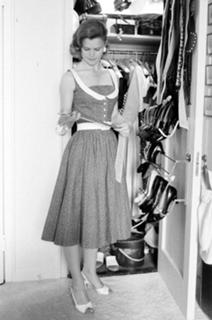 Lee Remick feet photo 10