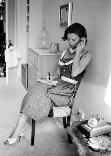 Lee Remick feet photo 9