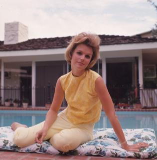 Lee Remick feet photo 20