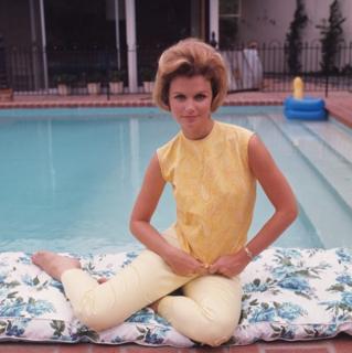 Lee Remick feet photo 19