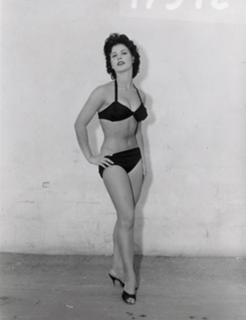 Lee Remick feet photo 16