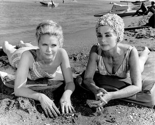 Lee Remick feet photo 13