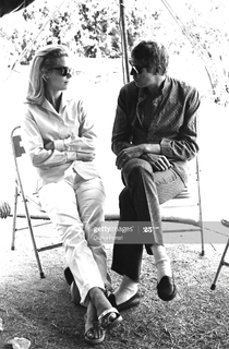 Lee Remick feet photo 9