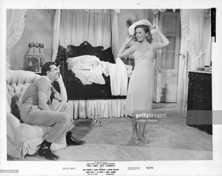 Lee Remick feet photo 5