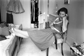 Lee Remick feet photo 16