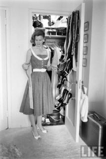 Lee Remick feet photo 14