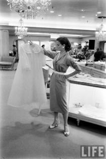 Lee Remick feet photo 11