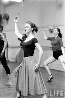 Lee Remick feet photo 1