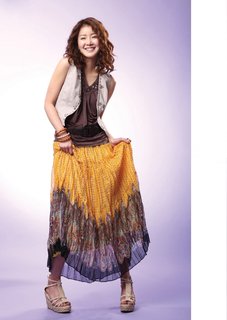Lee Si-young feet photo 11