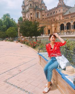 Lee Si-young feet photo 19