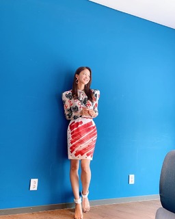 Lee Si-young feet photo 15