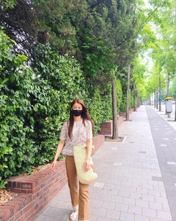 Lee Si-young feet photo 4