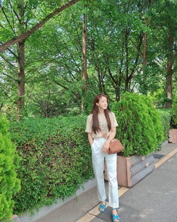 Lee Si-young feet photo 20