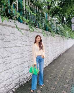 Lee Si-young feet photo 11
