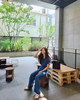 Lee Si-young feet photo 6