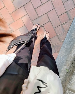 Lee Si-young feet photo 16
