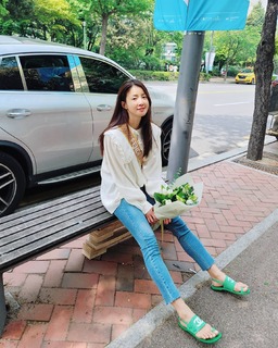 Lee Si-young feet photo 6