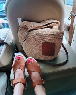 Lee Si-young feet photo 1