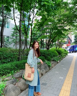 Lee Si-young feet photo 17