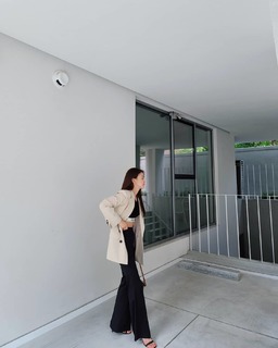 Lee Si-young feet photo 7