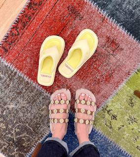 Lee Si-young feet photo 19