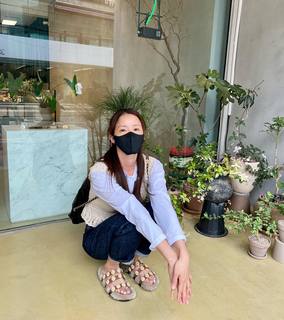 Lee Si-young feet photo 18