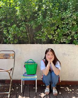 Lee Si-young feet photo 1