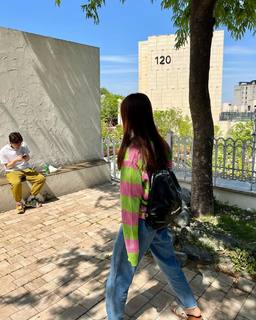 Lee Si-young feet photo 14