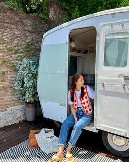 Lee Si-young feet photo 7
