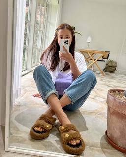 Lee Si-young feet photo 15