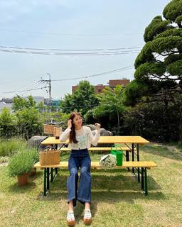 Lee Si-young feet photo 20