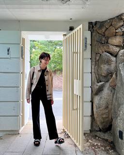 Lee Si-young feet photo 9