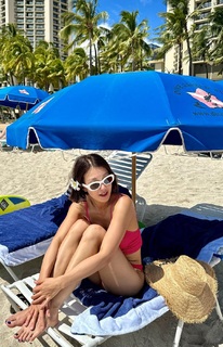 Lee Si-young feet photo 5
