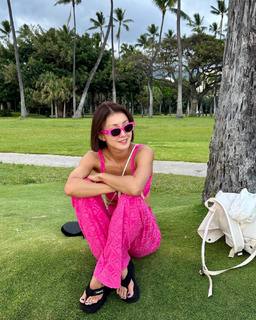 Lee Si-young feet photo 20