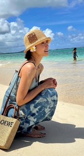 Lee Si-young feet photo 12