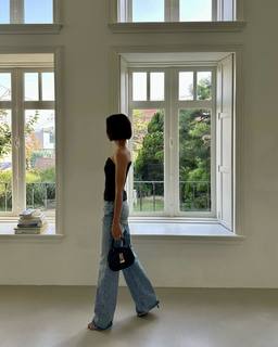 Lee Si-young feet photo 4