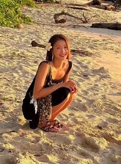 Lee Si-young feet photo 6