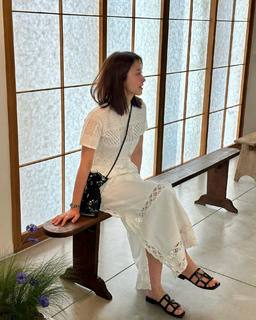 Lee Si-young feet photo 5