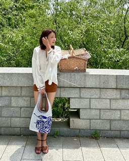 Lee Si-young feet photo 14