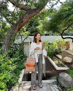 Lee Si-young feet photo 18