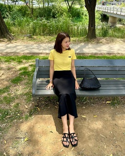 Lee Si-young feet photo 13