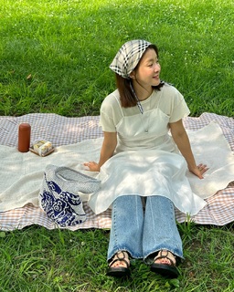 Lee Si-young feet photo 7