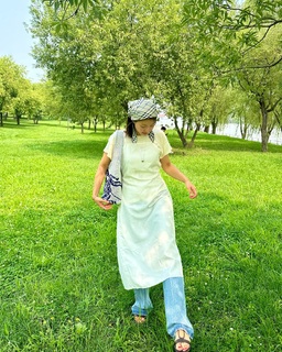 Lee Si-young feet photo 5